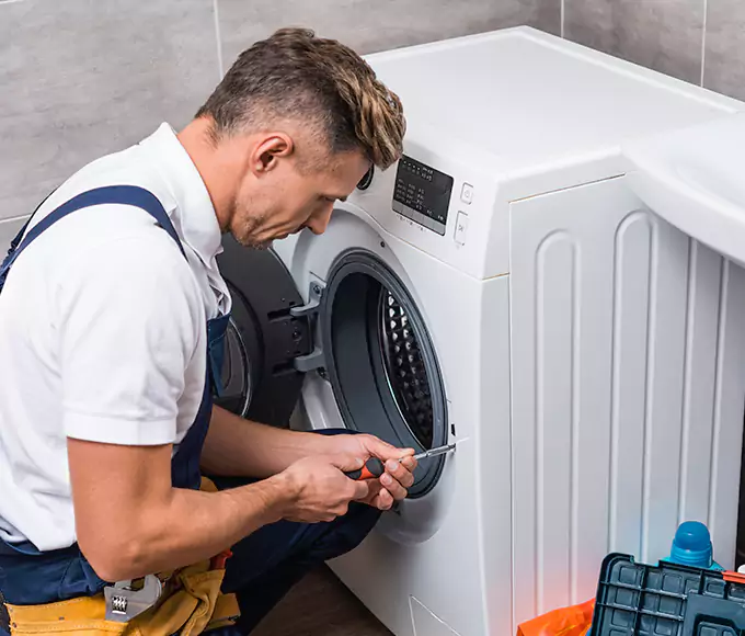 Why Bronx Laundry Operators Pick Appliance Repairs Bronx for Every Dryer Failure?