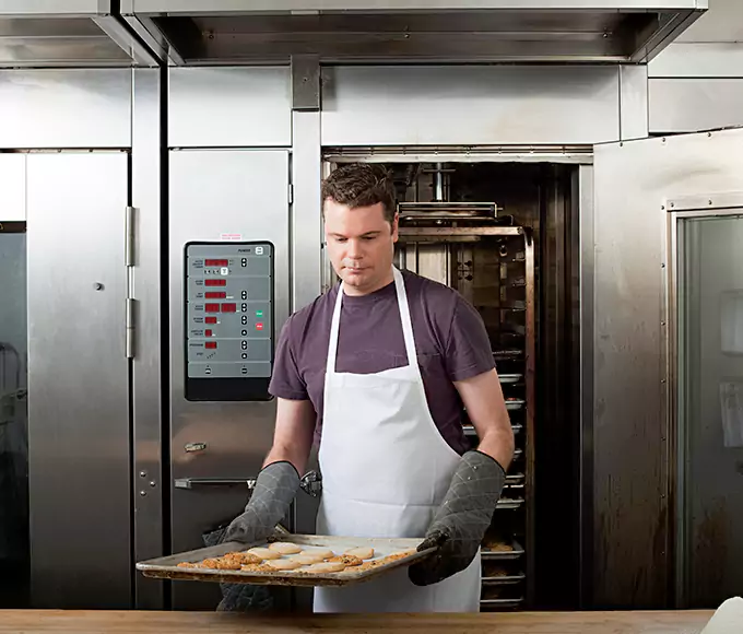 Why Bronx, NY Kitchens Trust Appliance Repairs Bronx for Commercial Oven Repair?