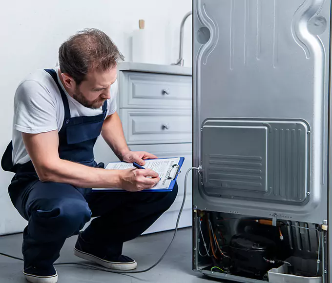 Why Bronx, NY Homeowners Choose Appliance Repairs Bronx for Refrigerator Leak Repair?